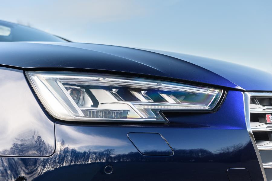 Детали экстерьера Audi S4 Avant (B9) 2017 года  (UK) (фото 6 из 31)